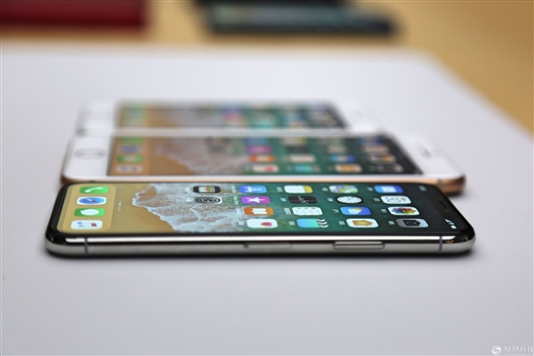 iPhone X国行海量图赏:大刘海真没法忍