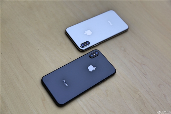 iPhone X国行海量图赏:大刘海真没法忍