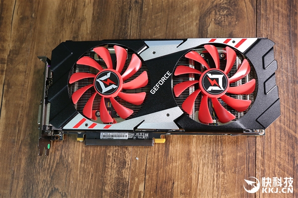 耕升GTX 1070Ti追风开箱图赏：猩红散热器吸睛