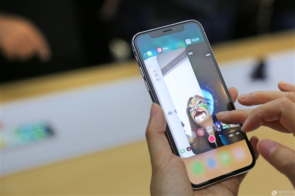 iPhone X国行海量图赏:大刘海真没法忍