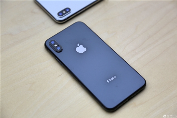iPhone X国行海量图赏:大刘海真没法忍