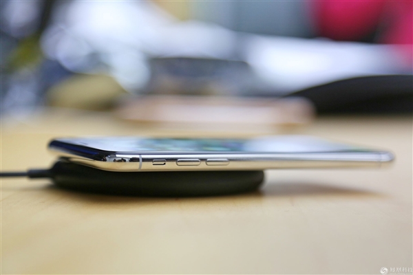 iPhone X国行海量图赏:大刘海真没法忍