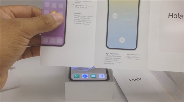 全球首个iPhone X用户开箱来了：开机体验越用越爱！