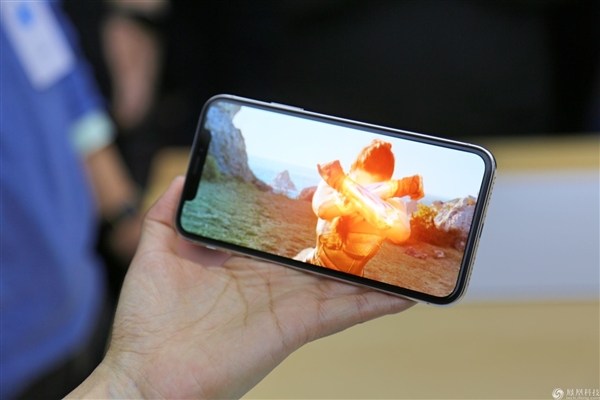 iPhone X国行海量图赏:大刘海真没法忍