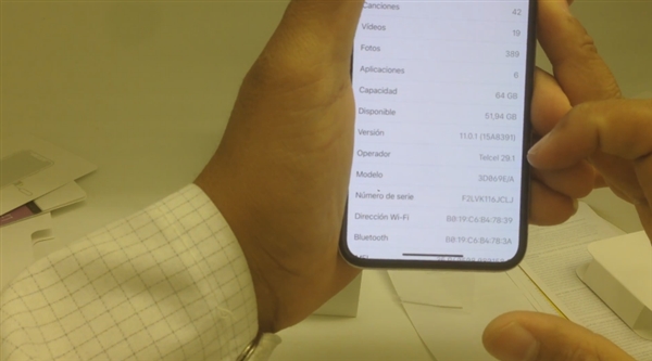 全球首个iPhone X用户开箱来了：开机体验越用越爱！
