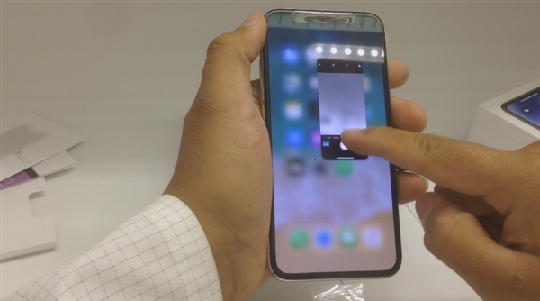 全球首个iPhone X用户开箱来了：开机体验越用越爱！