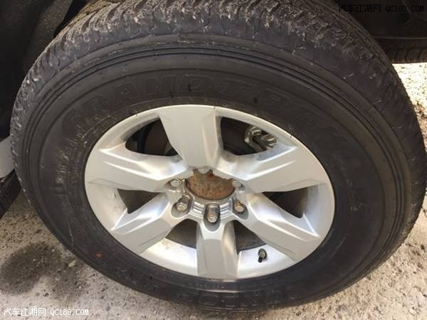 17款丰田霸道2700中东版现车价格行情