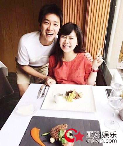 江宏杰晒女儿脚丫照为福原爱庆生 一家三口好温馨！