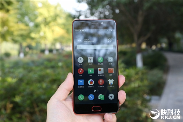 魅蓝Note 6猩焰红开箱图赏：千元机颜值巅峰