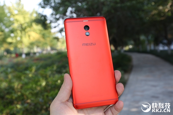 魅蓝Note 6猩焰红开箱图赏：千元机颜值巅峰