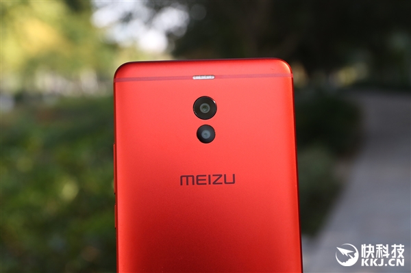 魅蓝Note 6猩焰红开箱图赏：千元机颜值巅峰