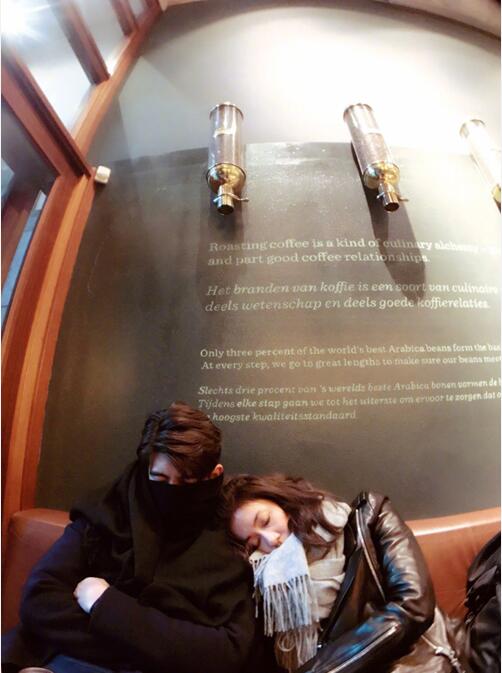 贾静雯晒出旅行照片 与修杰楷甜蜜满满