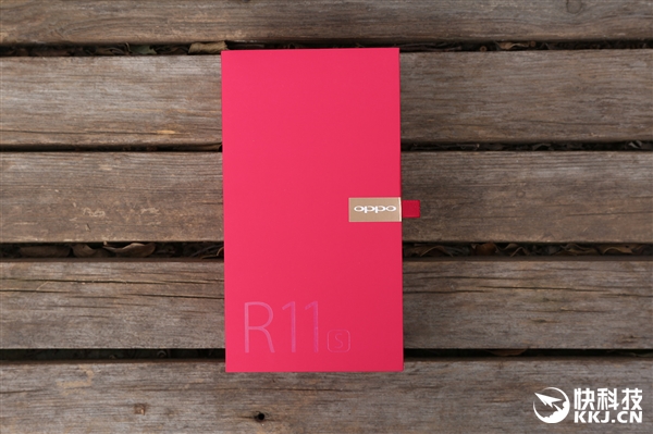 18:9星幕屏！OPPO R11s开箱图赏：点亮惊艳