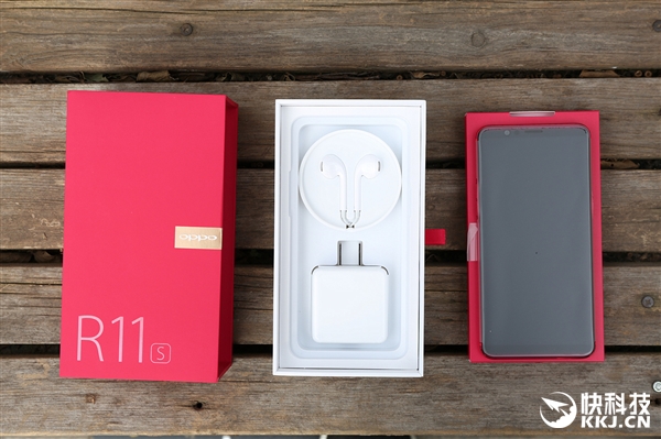 18:9星幕屏！OPPO R11s开箱图赏：点亮惊艳