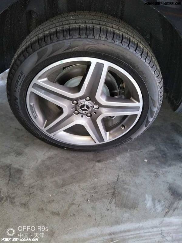 17款奔驰GLE400盲辅9速自动329马力评测