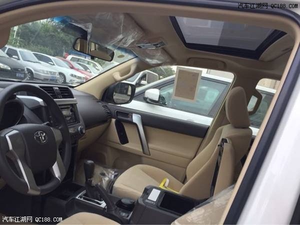 17款丰田霸道2700中东版最低报价解析