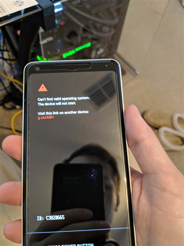 用户狂吐槽谷歌Pixel 2 XL：到手开机发现是“砖头”