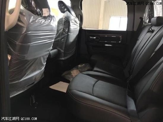 17款道奇公羊1500叛逆者四幅方向盘解析