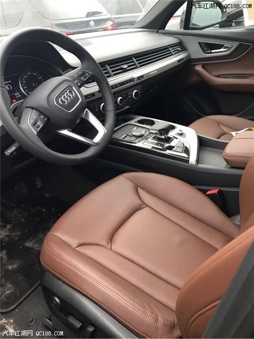 17款奥迪Q7金属漆智能卡三幅方向盘价格