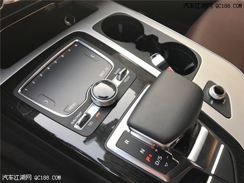 17款奥迪Q7金属漆智能卡三幅方向盘价格