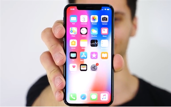 万万没想到!iPhone X/iPhone 8对比跌落测试:结果神逆转