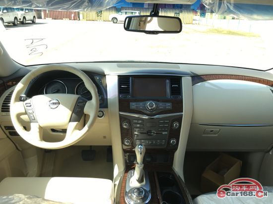 2017款日产尼桑途乐4.0 年底促销进口中东版日产途乐最低价多少钱