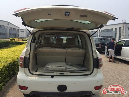 2017款日产尼桑途乐4.0 年底促销进口中东版日产途乐最低价多少钱