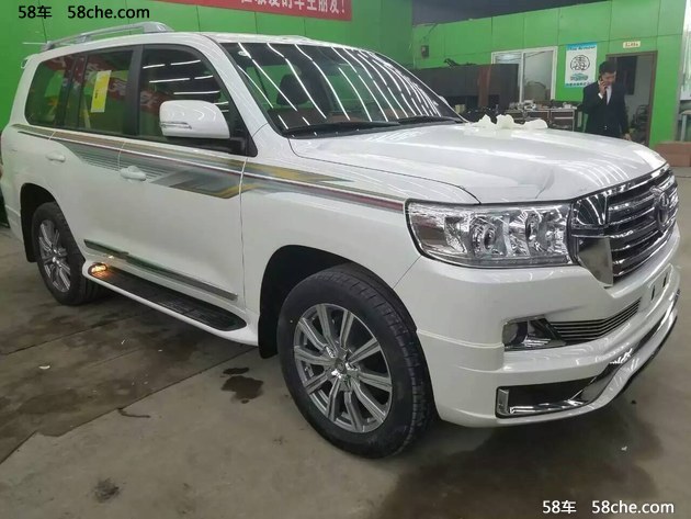 17款兰德酷路泽4000 港口促销现车配置