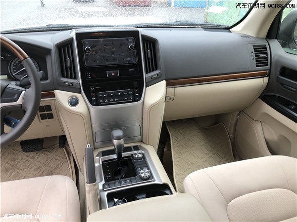 18款丰田酷路泽4000中东版油耗动力评测