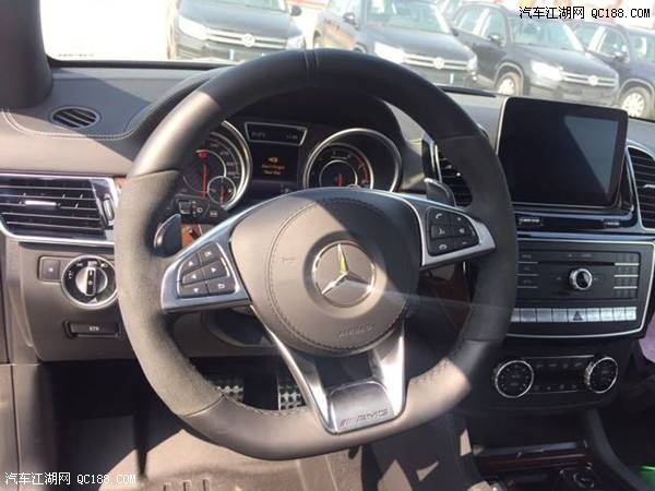 17款奔驰GLS63全景天窗哈曼卡顿音响解析