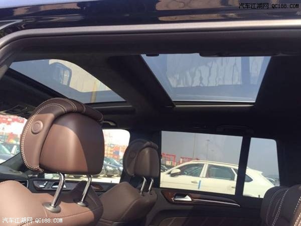 17款奔驰GLS63全景天窗哈曼卡顿音响解析