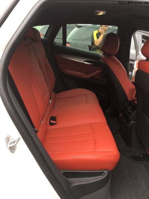 兼顾运动与越野能力 宝马X6加版3.0T评测