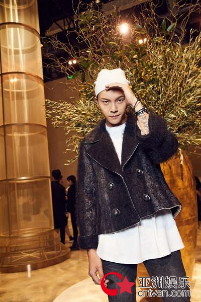 陈伟霆极简黑白 复古现代玩酷混搭