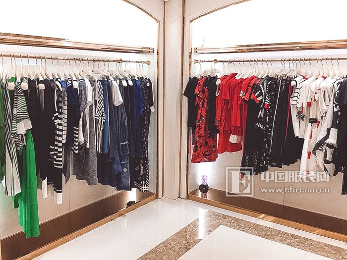 莎蕾国际20周年芳华正茂，三大品牌2018春夏系列大打风格“组合拳”