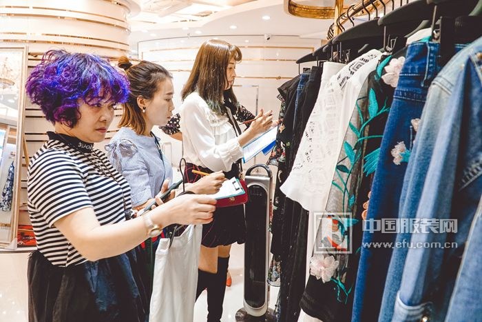 莎蕾国际20周年芳华正茂，三大品牌2018春夏系列大打风格“组合拳”