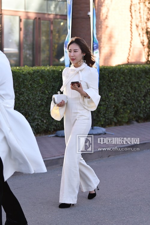 这里有本从中国国际时装周吹来的冬日时尚经