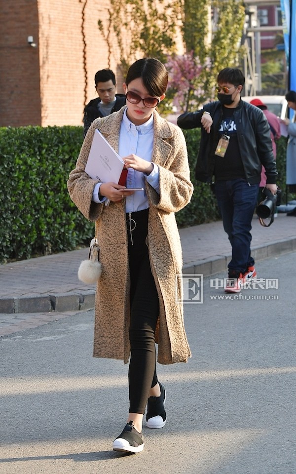 这里有本从中国国际时装周吹来的冬日时尚经