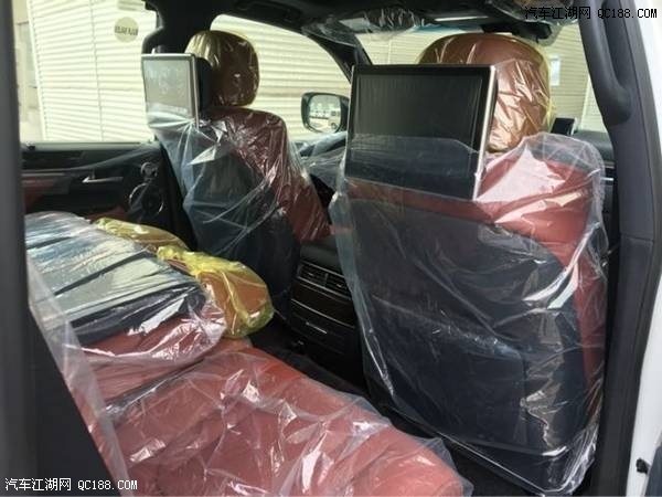 17款雷克萨斯LX570加版八座空间现车评测