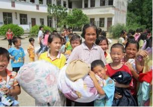 欣漾传媒助力公益，关爱山区儿童，为爱保驾护航