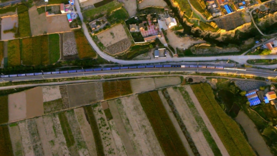 丝路新时代，中欧班列纪录片发布会在上海举行