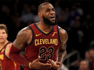 詹皇：追梦说得对我确实打太久了　但这是无奈之举