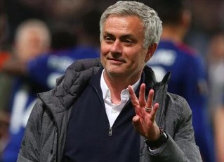 曼联高层确信穆帅不会去巴黎　加薪续约欲长留狂人