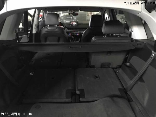 17款奥迪Q7加规版现车实拍配置报价解析