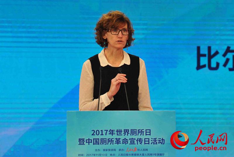 李金早：用钉钉子精神扎实推进厕所革命 不断满足人民群众美好生活需要