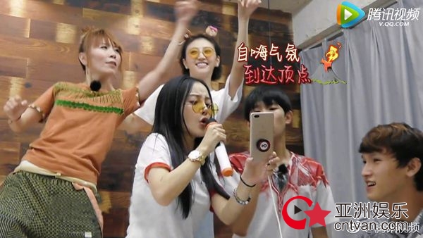 腾讯视频《演员的诞生》《亲爱的客栈》《青春旅社》精彩继续 “皇子”王俊凯声泪俱下