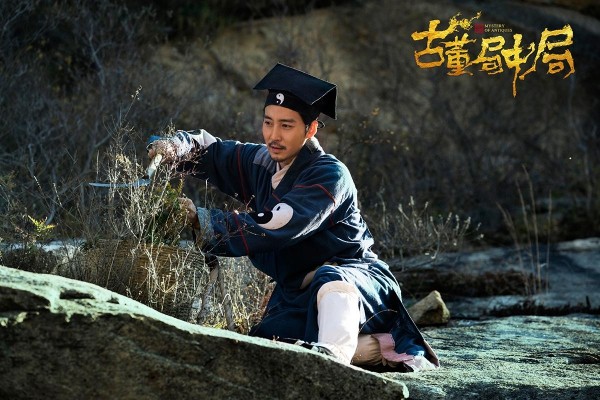 《古董局中局》曝光新剧照 潘粤明王泷正身份成谜