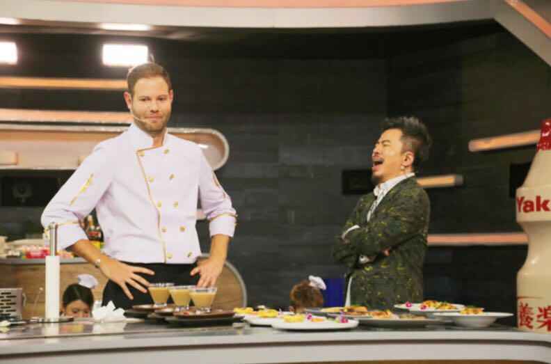 《听得到的美食》黄国伦变“人肉点唱机”&nbsp;选人“杀熟”遭史长青控诉&nbsp;