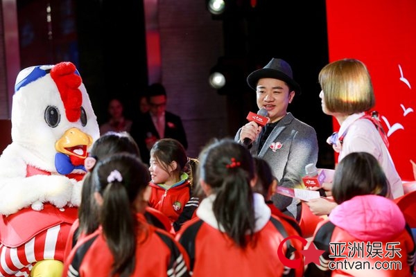 王祖蓝担任明星公益大使 身体力行传递关爱