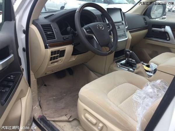 17款进口酷路泽5700顶级配置参数报价