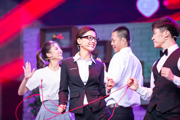 黄圣依复出人气高涨，《演员的诞生》力邀其助阵